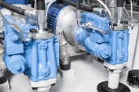 Zwiększanie wydajności energetycznej i osiąganych wyników dzięki rozwiązaniom pomp hydraulicznych z napędem bezstopniowym firmy Eaton